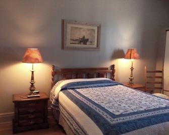Historic Capitol Hotel Vacation Suites - Buffalo - Makuuhuone