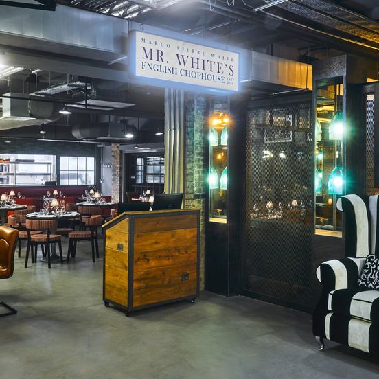 Restaurant view of New Road Hotel