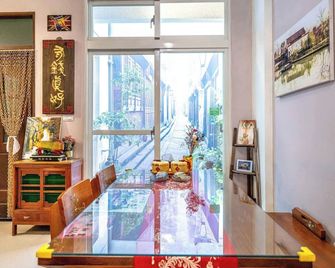 Shanghai Time - Hualien City - Jadalnia