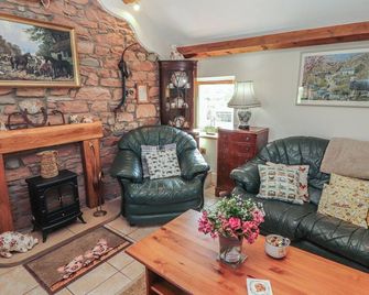 Piggery Cottage - Wigton - Living room