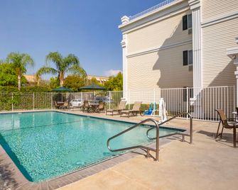 Best Western Clovis Cole - Clovis - Pool
