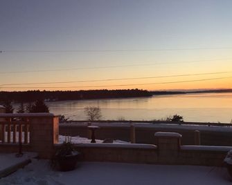 Brand New, Open Concept River Suite - Cardigan - Balcony