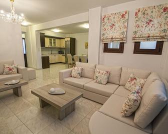Pearls Of Crete - Holiday Residences - Ierápetra - Living room