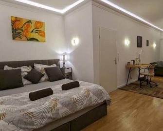 Gemütliche Zimmer Im Herzen Der Stadt Em-Apartments Deutschland - Bielefeld - Slaapkamer