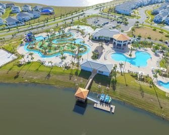 Cozy Condo Near Disney W/pool View! Free Waterpark - Kissimmee