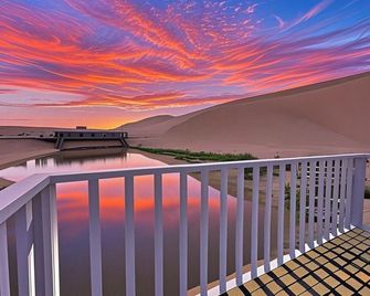 Sand Journey · Desert Star Camping Resort - Zhongwei - Balcón