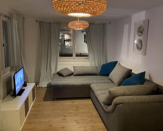 Apartment Zentral Tuttlingen - Tuttlingen - Wohnzimmer