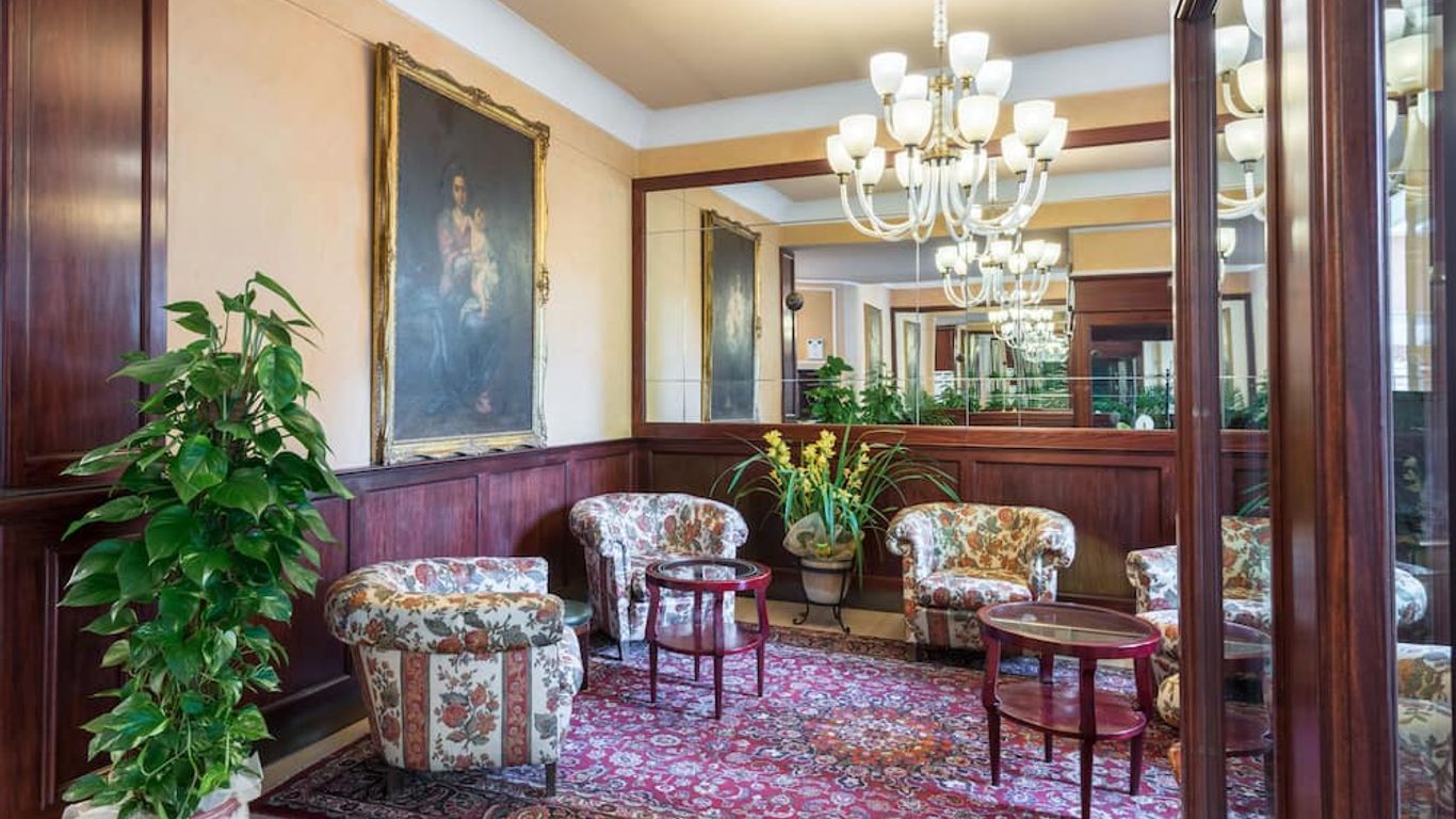 Hotel Minerva Palace