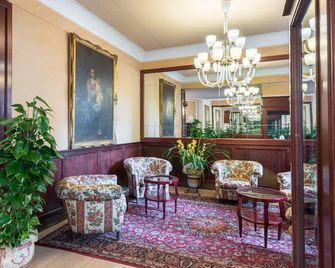 Hotel Minerva Palace - מונטקטיני טרמה - טרקלין