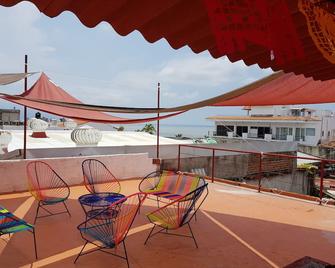 Hostel Vallarta - Puerto Vallarta - Balcony
