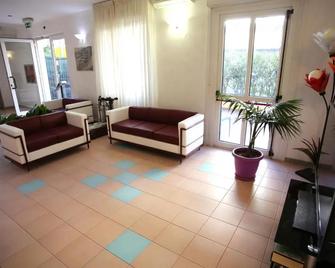 Hotel San Nazario - Varazze - Lobby