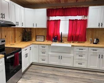 Awesome 4-bedroom house in charming Vidalia - Vidalia - Küche