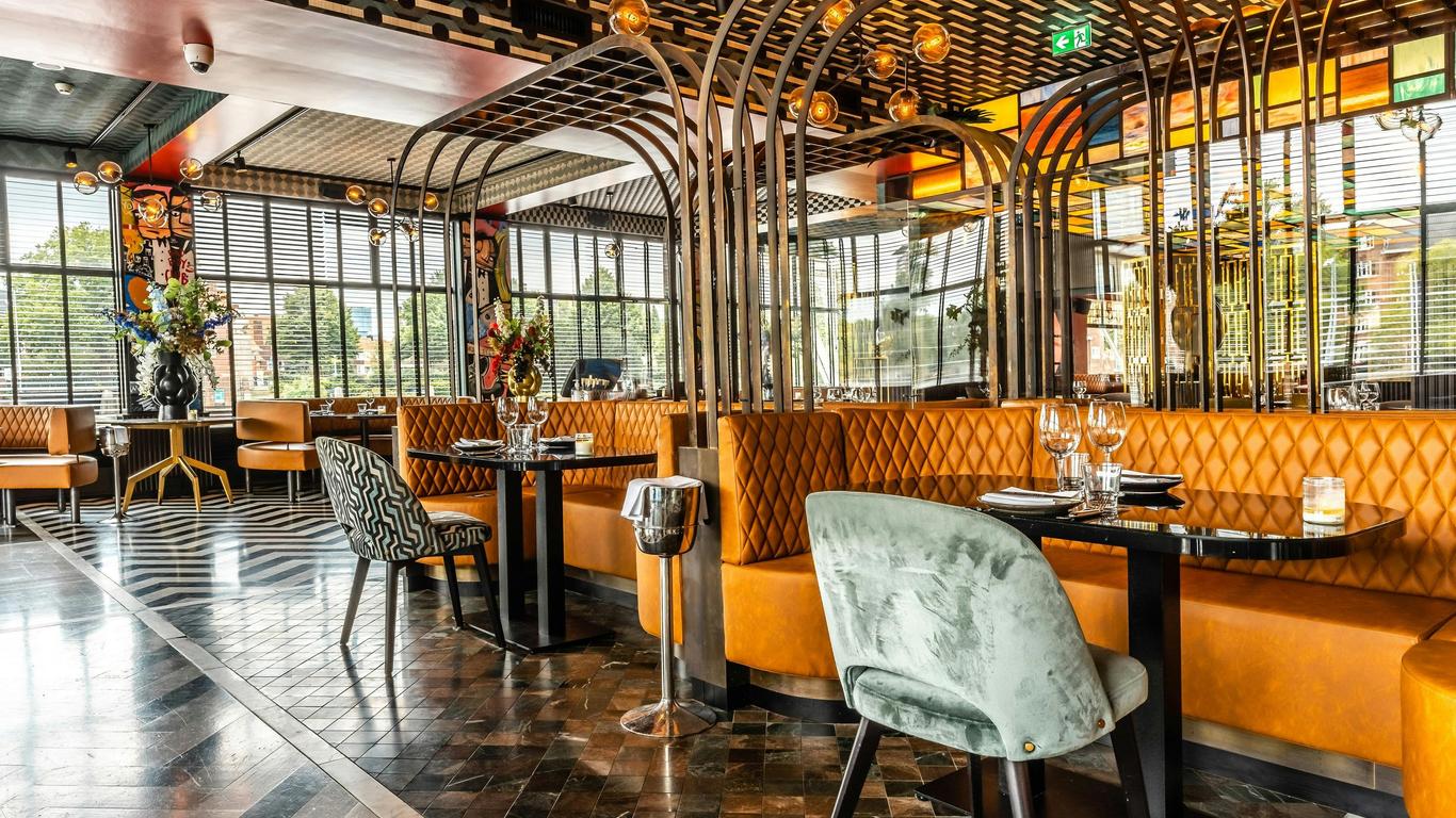 Apollo Hotel Amsterdam, a Tribute Portfolio Hotel