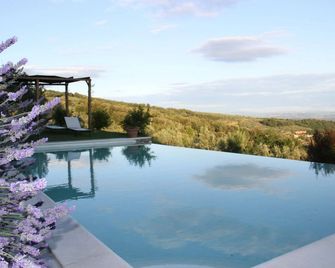 Colle Da Vinci - Vinci - Zwembad