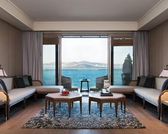Princes' Palace Resort, Buyukada - Büyükada - Wohnzimmer