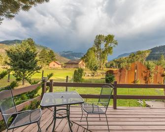 Colorado Cabin - Minutes from Downtown Ouray - Pet Friendly - Ridgway - Balcón