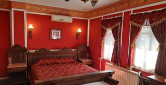 Family Hotel at Renaissance Square - Plovdiv - Bedroom