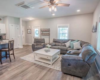Bubba and Banjos - Lewes - Living room