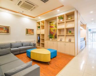 Hanting Hotel-dalian Xianglujiao Branch - Dalian - Wohnzimmer
