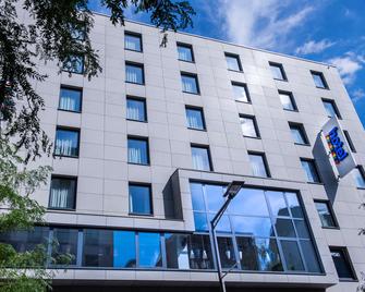 Park Inn by Radisson Luxembourg City - Luxembourg - Building