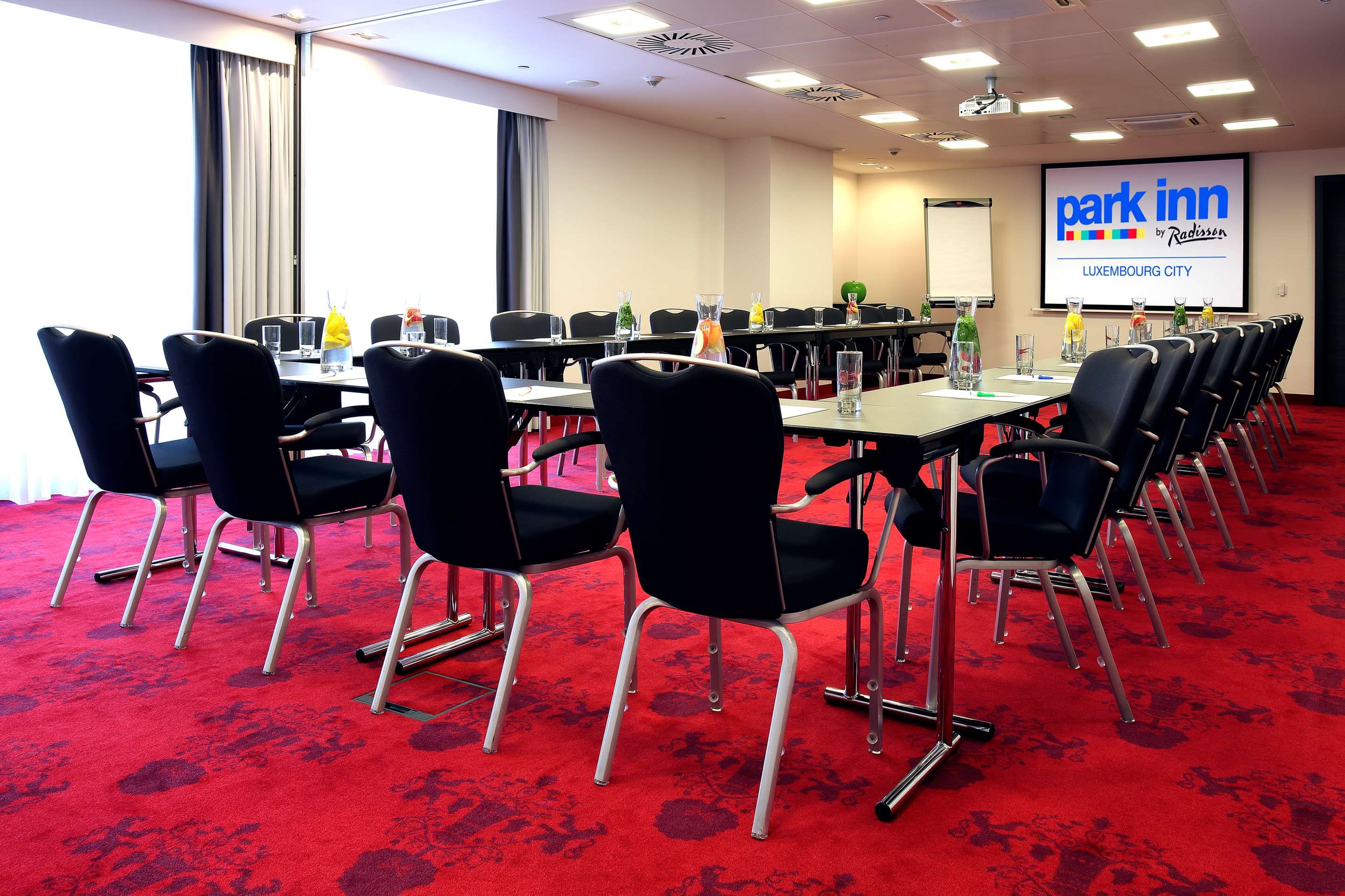Park Inn by Radisson Luxembourg City - Luxembourg - Meeting room