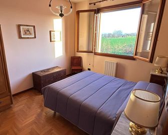 Agriturismo Garzole - Castelfranco Emilia - Спальня