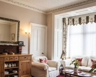 Hazeldene Guest House - Perth - Sala de estar