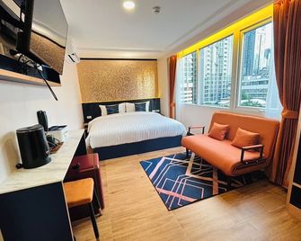 Emiri Hotel - Nana Bangkok - Bangkok - Bedroom