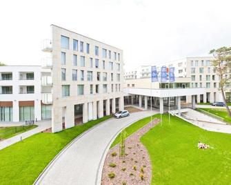 Hotel Interferie Medical Spa - سوينوجسس - مبنى