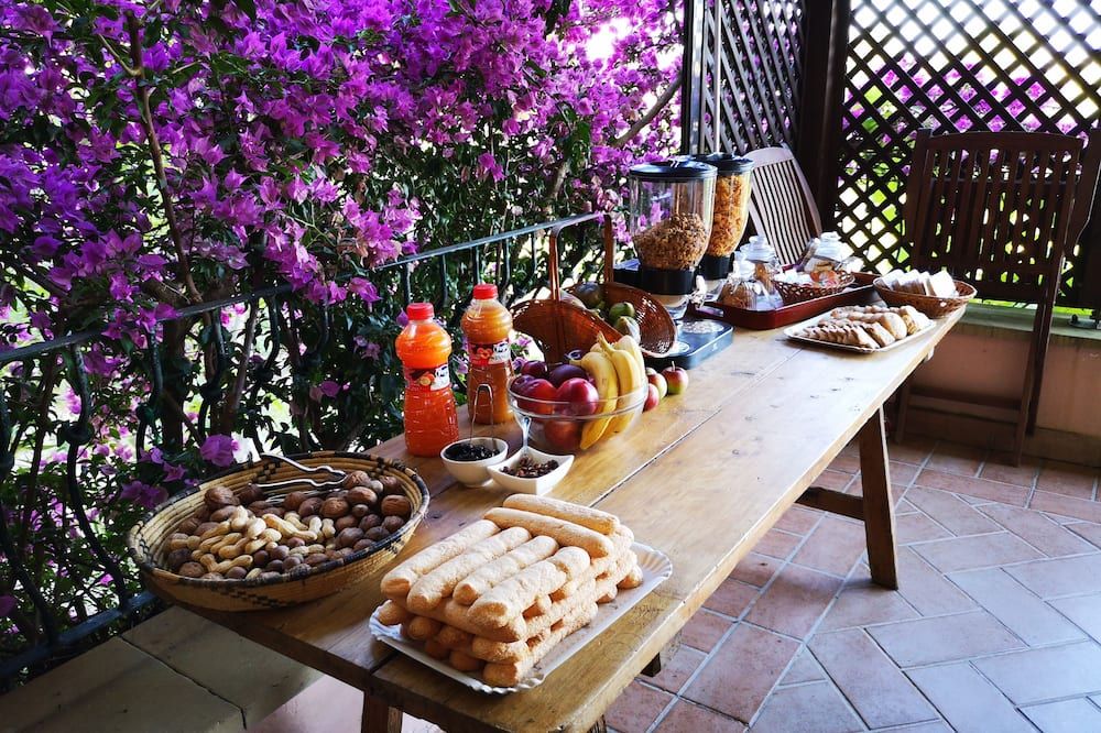 La Tinaia Country House - Bosa - Bufé