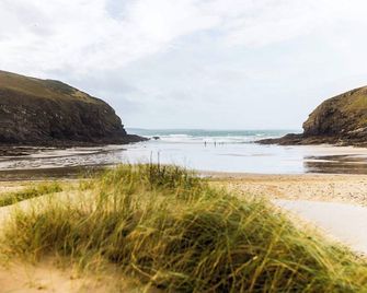 Luxury chalet in wonderful Pembrokeshire National Park, beach & coast path - Milford Haven - Beach