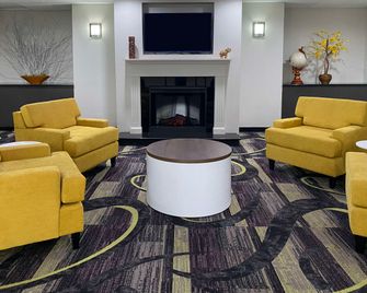 MainStay Suites Conover-Hickory - Conover - Лоббі