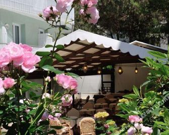 Hotel Salus - Lignano Sabbiadoro - Patio