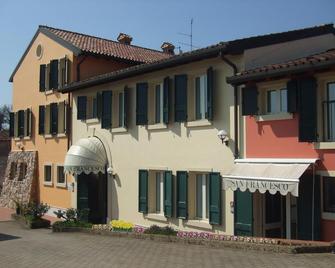 Agriturismo San Francesco - Valeggio sul Mincio - Gebouw