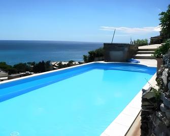 Agriturismo Le Pale - Bogliasco - Piscina