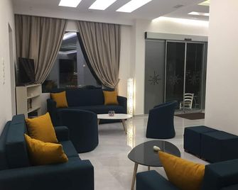 Voula Hotel - Hersonissos - Sala de estar