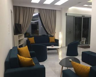 Voula Hotel - הרסוניסוס - סלון