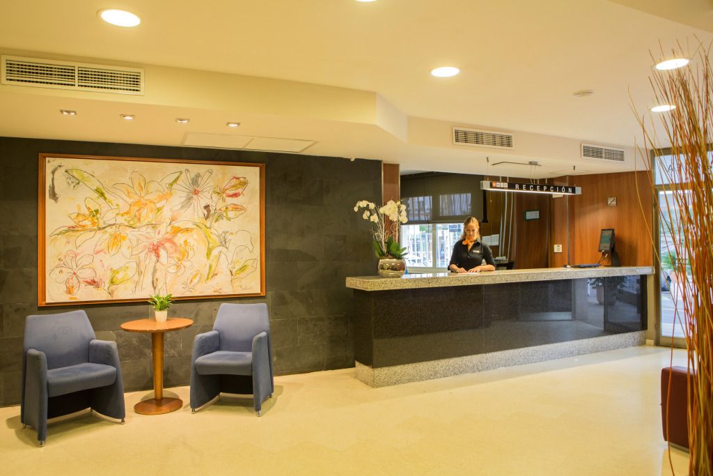 O7 Alea - S'Arenal - דלפק קבלה