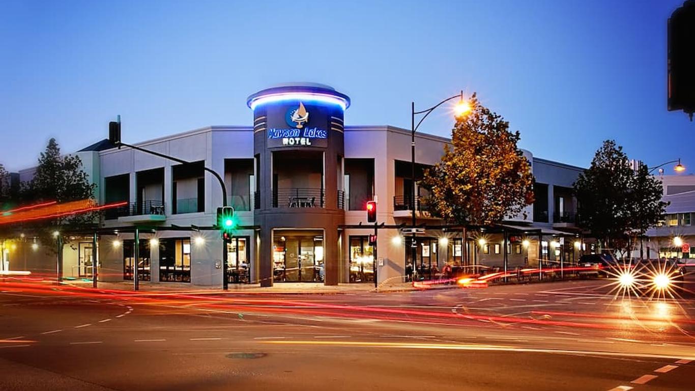 ماوسون ليكس هوتل آند فانكشن سنتر