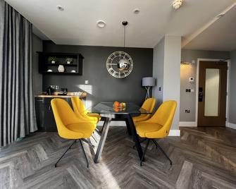 The Orchard Hotel & Restaurant - Nottingham - Living room