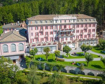 Qc Grand Hotel Bagni Nuovi - Bormio - Building