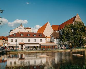 Hotel Klika - צ'סקה בודיוביצה - בניין