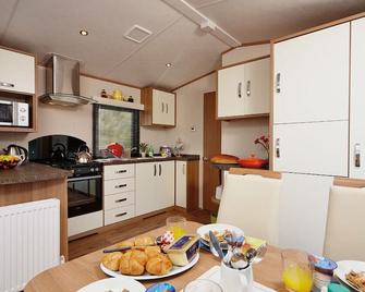 Stanwix Park - Wigton - Kitchen