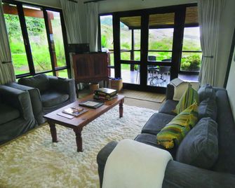 Rockwood Lodges - Howick - Вітальня