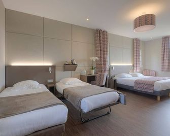 Hotel Restaurant La Hoirie - סרלה לה-קאנדה - חדר שינה