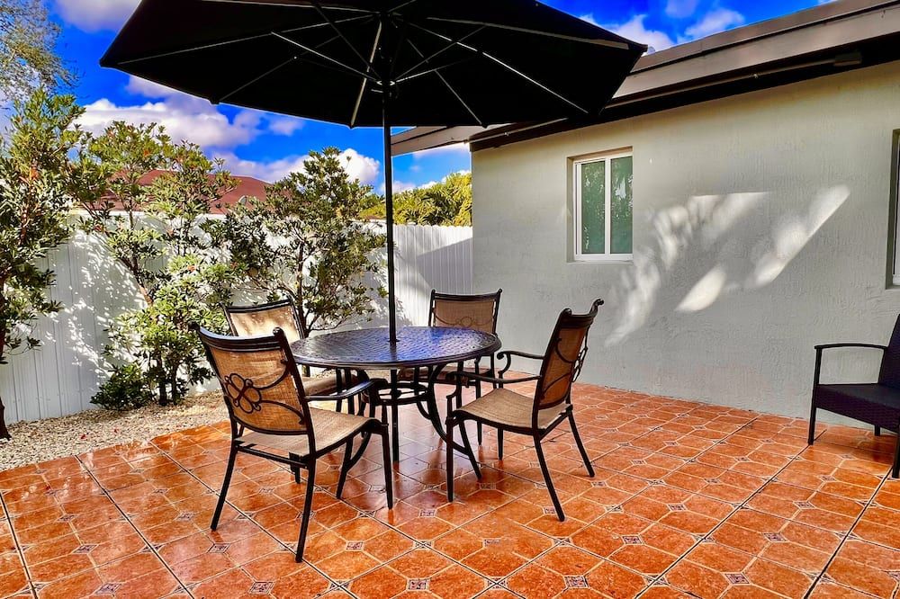 Villa Capri Cottage in the heart of Miami - מיאמי - פטיו