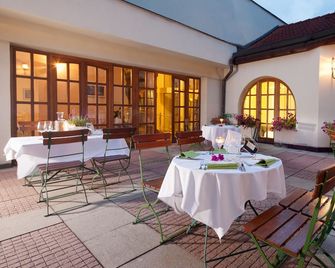 Hotel Concertino Zlatá Husa - Jindřichův Hradec - Restaurante