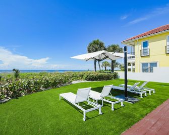 Casey Key Resorts - Beachfront - Nokomis - Patio