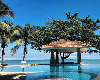 Alongkot Beach Resort Khanom - Khanom