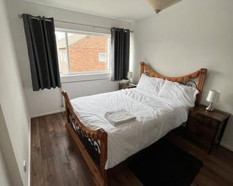 Fellowes Garden - Peterborough - Bedroom